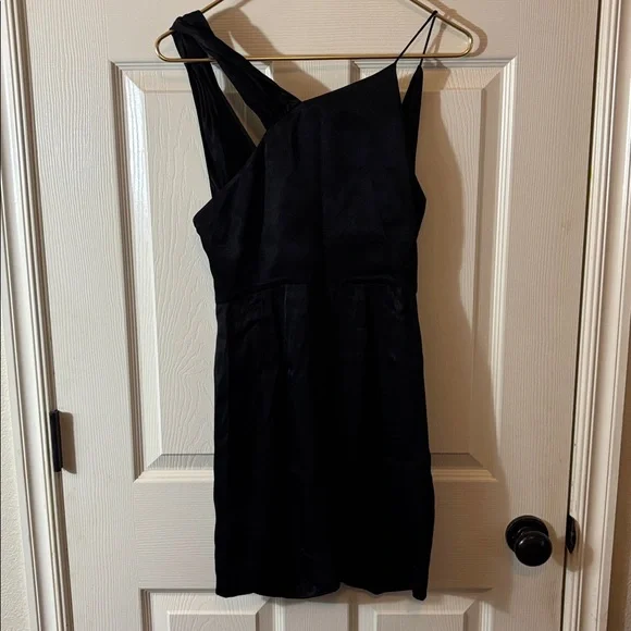 Sau Lee Elegant Black Dress - Picture 5 of 9